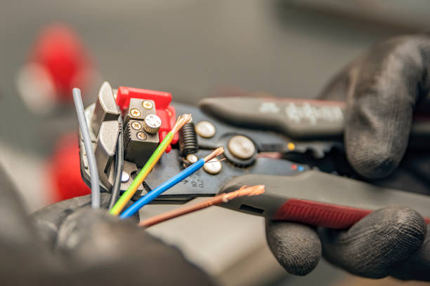 Best Emergency Electrician Near Me  in Middle Island, NY
